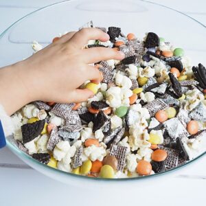 Easy Halloween Snack Mix Recipe