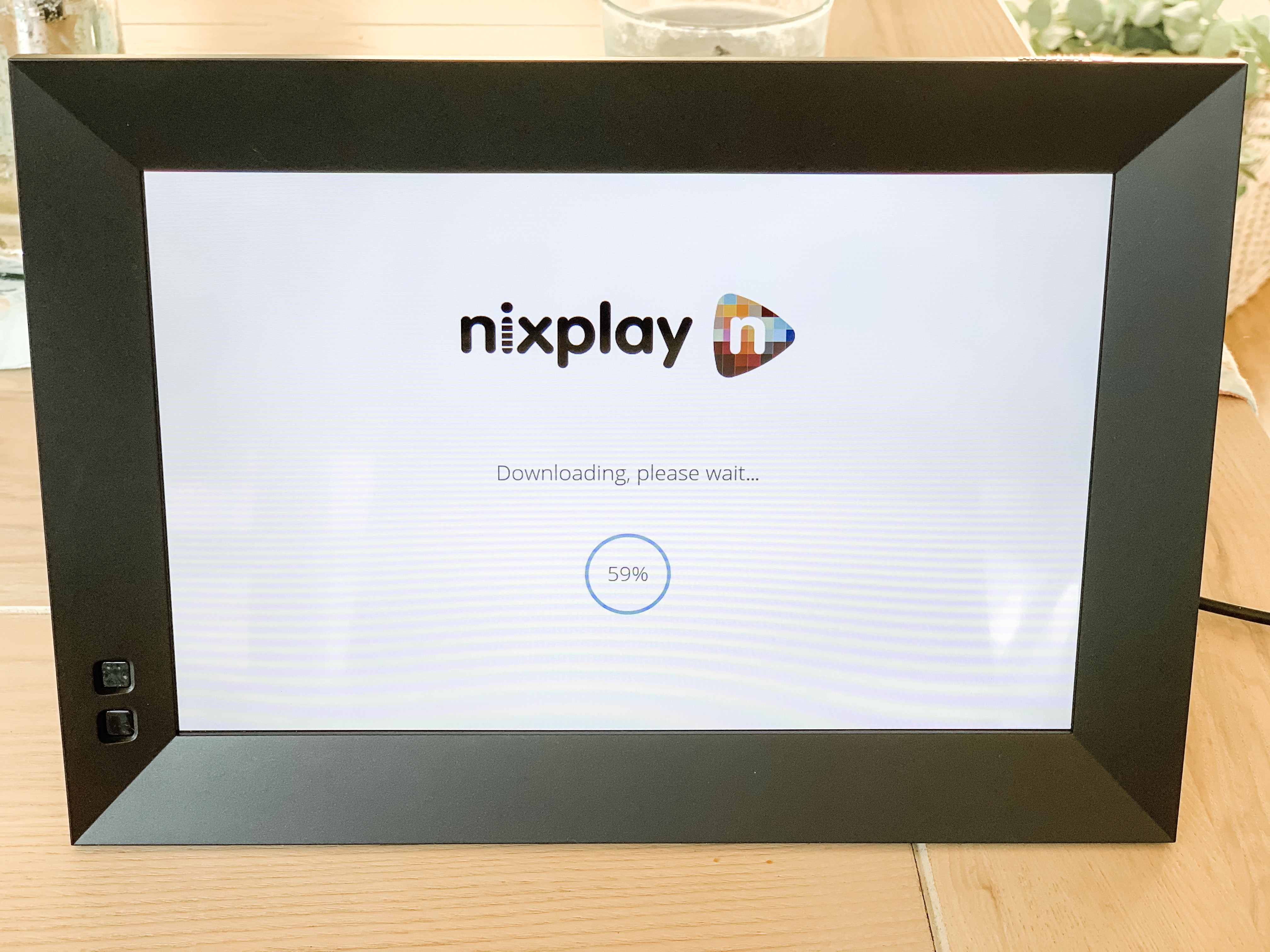 Nixplay frame Nixplay App wifi photo frame photo sharing