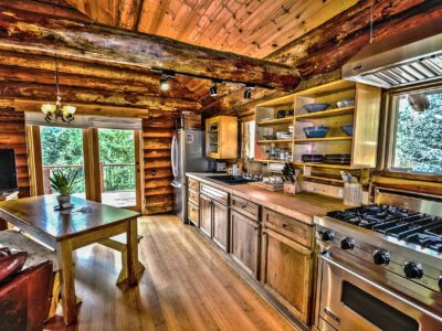 Get That Comfy Cozy Cabin Style For Your Home